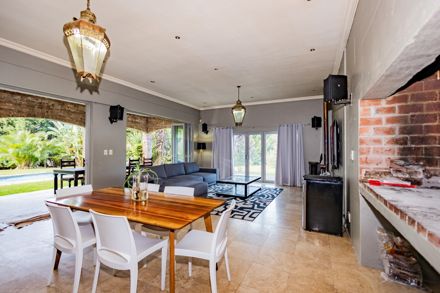 6 Bedroom Property for Sale in Vierlanden Western Cape